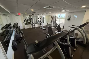 900 SW 8th St, Miami, FL 33130 - Photo 27