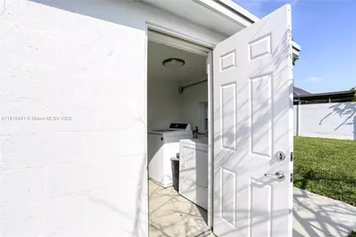 3305 SW 2nd St #B, Miami, FL 33135 - Photo 11