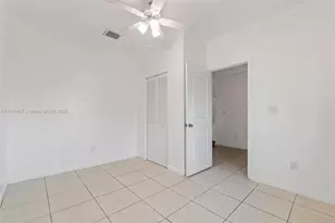 1406 SE 26th Ct, Homestead, FL 33035 - Photo 5