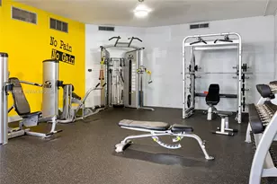 1000 Parkview Dr, Hallandale Beach, FL 33009 - Photo 23