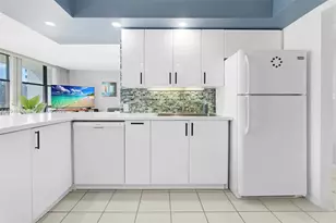 1000 Parkview Dr, Hallandale Beach, FL 33009 - Photo 11