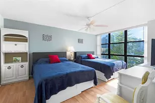 1000 Parkview Dr, Hallandale Beach, FL 33009 - Photo 7