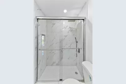 528 Burgundy K #K, Delray Beach, FL 33484 - Photo 11