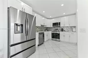 528 Burgundy K, Delray Beach, FL 33484 - Photo 1