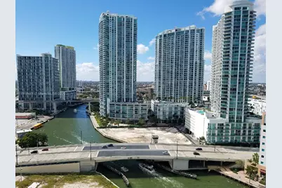 31 SE 5th St #2205, Miami, FL 33131 - Photo 1