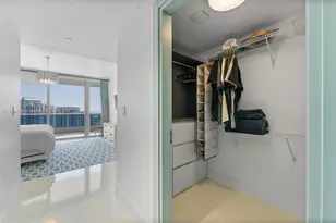 200 Biscayne Blvd Way, Miami, FL 33131 - Photo 9