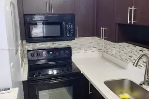 1860 Venice Park Dr, North Miami, FL 33181 - Photo 3