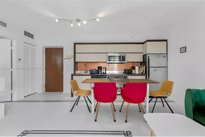 435 21st St #311, Miami Beach, FL 33139 - Photo 17