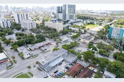 1450 NW 17th Ave, Miami, FL 33125 - Photo 5