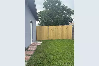 2870 NW 19th St, Fort Lauderdale, FL 33311 - Photo 1