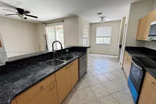 1007 Bamboo Ln, Weston, FL 33327 - Photo 5