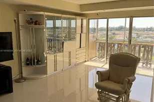 800 NE 195th St, Miami, FL 33179 - Photo 3