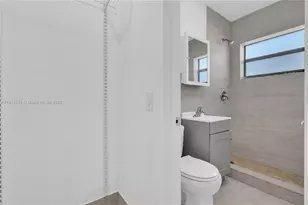 13390 NE 6th Ave, North Miami, FL 33161 - Photo 9