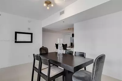 950 Brickell Bay Dr #1404, Miami, FL 33131 - Photo 9