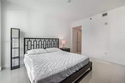 950 Brickell Bay Dr #1404, Miami, FL 33131 - Photo 23