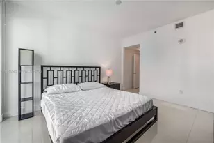 950 Brickell Bay Dr, Miami, FL 33131 - Photo 23