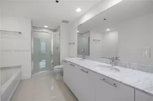 950 Brickell Bay Dr, Miami, FL 33131 - Photo 13