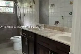 2418 Liberty St, Hollywood, FL 33020 - Photo 13