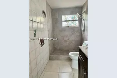 2418 Liberty St #B, Hollywood, FL 33020 - Photo 9