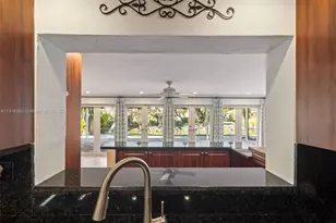 10485 SW 109th St, Miami, FL 33176 - Photo 11