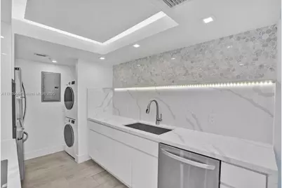 90 Alton Rd #1907, Miami Beach, FL 33139 - Photo 5