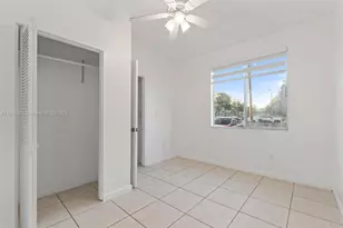 1406 SE 26th Ct, Homestead, FL 33035 - Photo 7