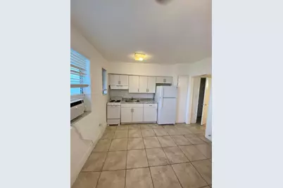 527 SW 10th St #3, Miami, FL 33130 - Photo 1