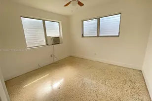 527 SW 10th St, Miami, FL 33130 - Photo 3