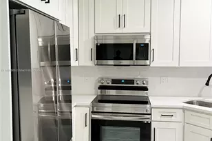 4543 S Carambola Cir S, Coconut Creek, FL 33066 - Photo 3