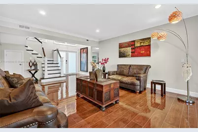 20230 NW 7th St, Pembroke Pines, FL 33029 - Photo 5