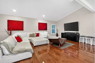 20230 NW 7th St, Pembroke Pines, FL 33029 - Photo 9