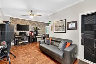 20230 NW 7th St, Pembroke Pines, FL 33029 - Photo 17