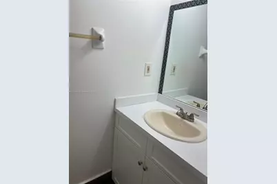 2600 NW 28th St #207-2, Miami, FL 33142 - Photo 5