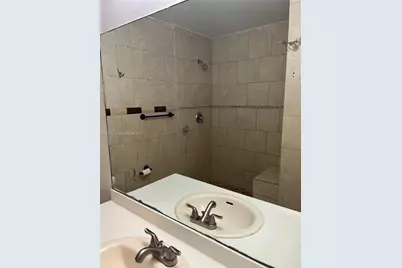 2600 NW 28th St #207-2, Miami, FL 33142 - Photo 33