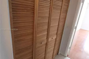 9350 Fontainebleau Blvd, Miami, FL 33172 - Photo 9