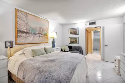 1300 Saint Charles Pl #L12, Pembroke Pines, FL 33026 - Photo 17
