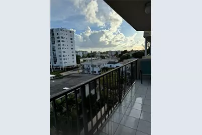 7921 Byron Ave #506, Miami Beach, FL 33141 - Photo 15