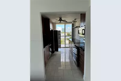 7921 Byron Ave #506, Miami Beach, FL 33141 - Photo 5