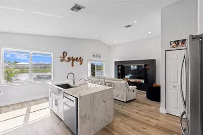 16120 SW 11th St, Pembroke Pines, FL 33027 - Photo 17