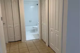 2199 NW 77th Way, Pembroke Pines, FL 33024 - Photo 13