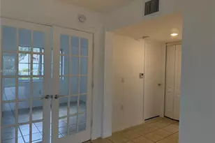 2199 NW 77th Way, Pembroke Pines, FL 33024 - Photo 5