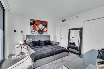 55 SW 9th St #3703, Miami, FL 33130 - Photo 13