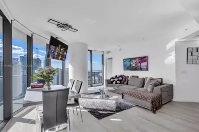 55 SW 9th St #3703, Miami, FL 33130 - Photo 11