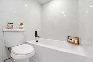 7129 Promenade Dr, Boca Raton, FL 33433 - Photo 23