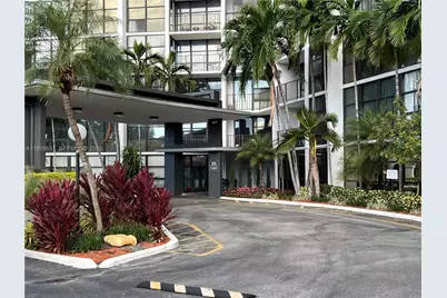 800 Parkview Dr #821, Hallandale Beach, FL 33009 - Photo 27