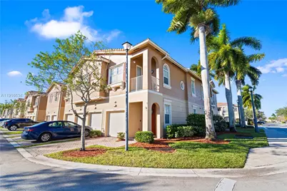 5850 Hampton Hills Blvd #5850, Tamarac, FL 33321 - Photo 1