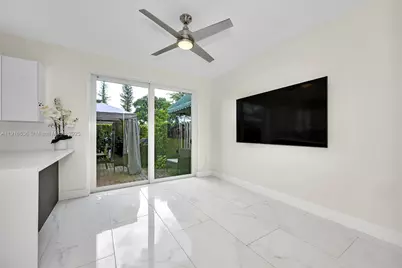 10191 NW 32nd Ter, Doral, FL 33172 - Photo 3