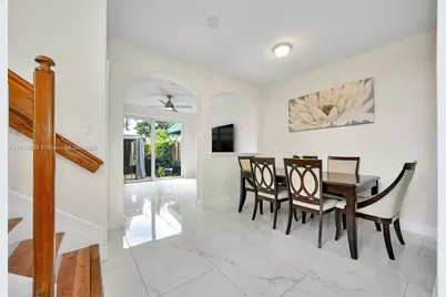 10191 NW 32nd Ter, Doral, FL 33172 - Photo 13