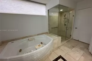 17555 Collins Ave, Sunny Isles Beach, FL 33160 - Photo 21