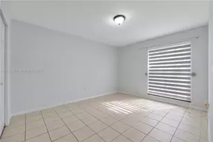 7205 Miami Lakes Dr, Miami Lakes, FL 33014 - Photo 13